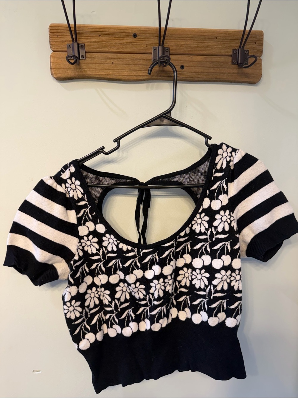 Maeve Black and White Floral Intarsia Crop Top with Striped Puff Sleeves